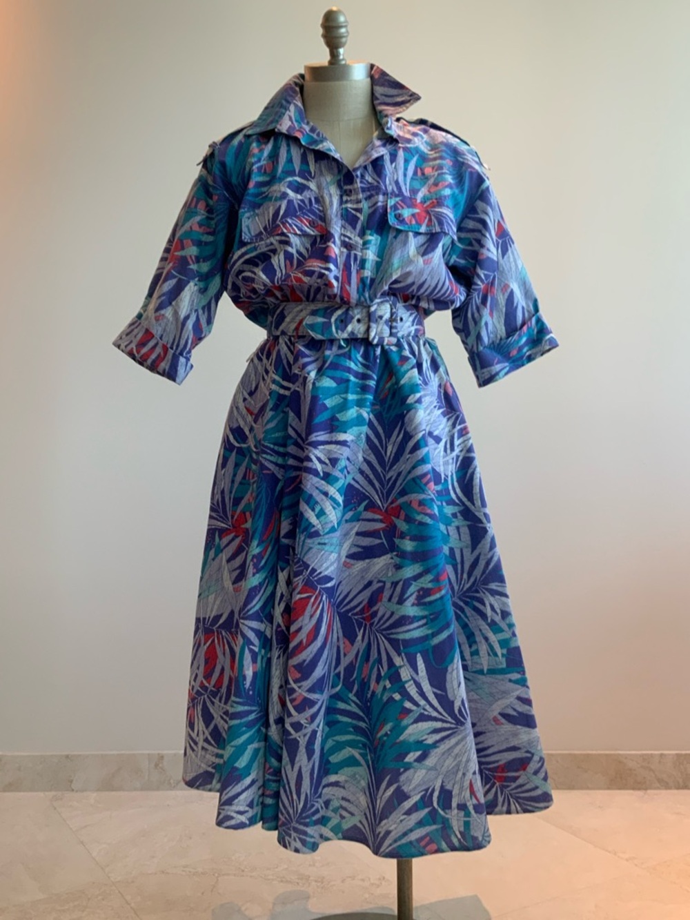 Vtg. CABRAIS Tropical Leaf Print Dress in Teal & Coral sz 10